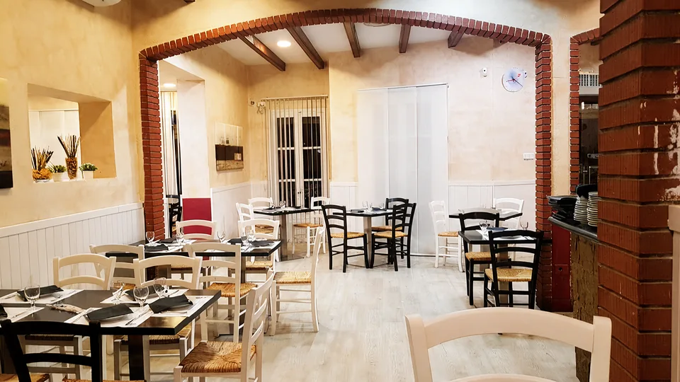 Interior de Pizzería San Luis Almazora en Castellón